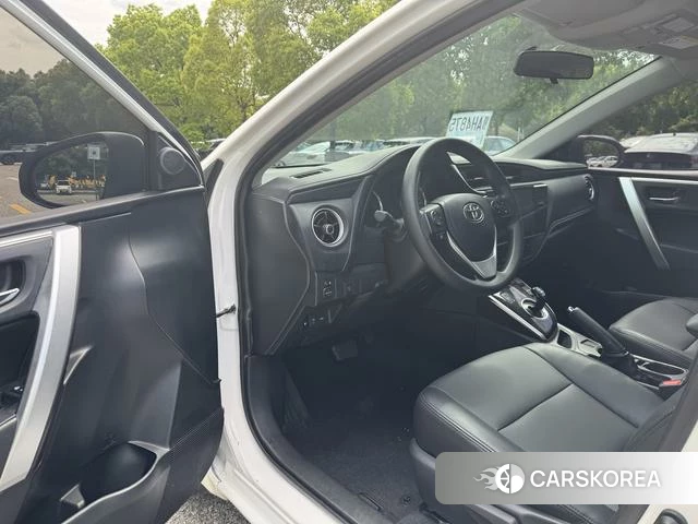 Toyota Corolla dual engine E+ id 4273895 из Китая 20