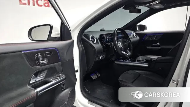 Mercedes-Benz GLA - Class H247 id 3772182 из Кореи 20