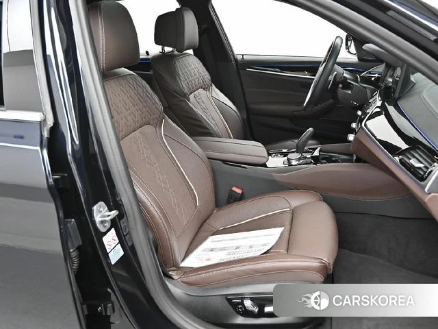 BMW 5 Series (G30) id 3850990 из Кореи 20