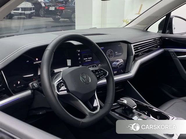 Volkswagen Touareg id 3840745 из Китая 38