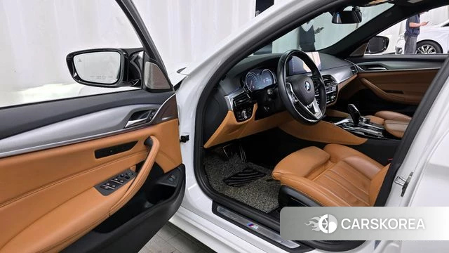 BMW 5 Series (G30) id 4318263 из Кореи 33