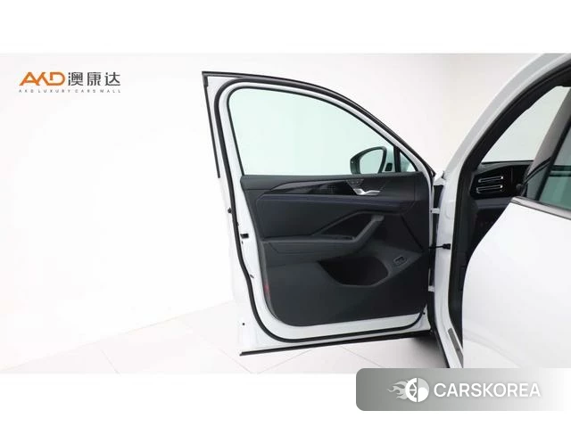 Volkswagen Tiguan L id 4236170 из Китая 10