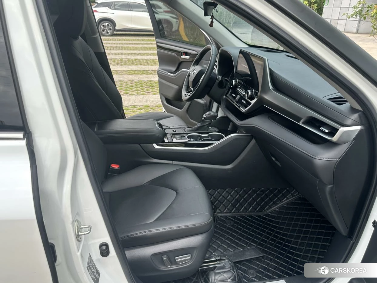 Toyota Highlander id 4454372 из Китая 20