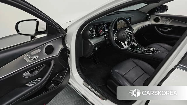 Mercedes-Benz E-Class W213 id 4285921 из Кореи 31