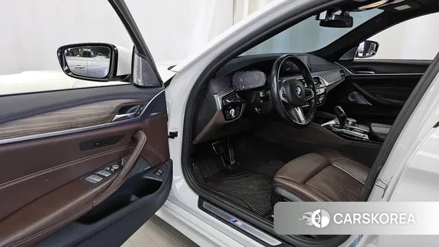 BMW 5 Series (G30) id 3396226 из Кореи 20