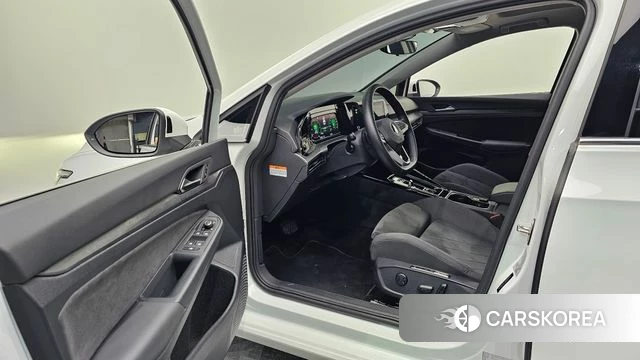 Volkswagen Golf 8th Generation id 4650100 из Кореи 30