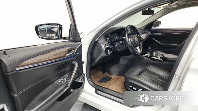 BMW 5 Series (G30) id 4269344 из Кореи 20