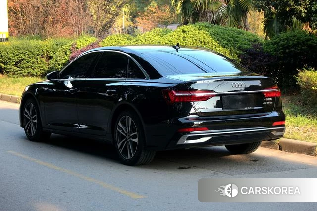 Audi A6L id 4290126 из Китая 18