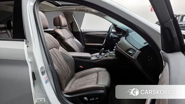 BMW 5 Series (G30) id 3599124 из Кореи 20