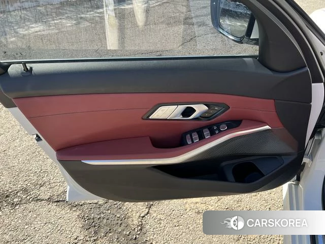 BMW 3 series id 4263121 из Китая 21