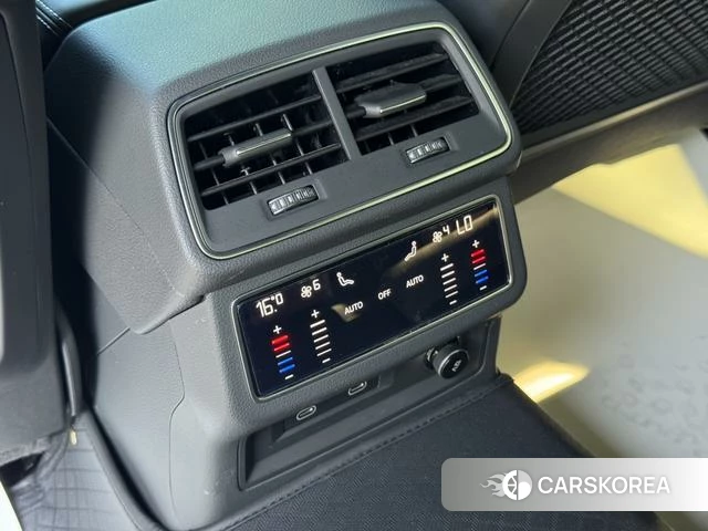 Audi A6L id 4301833 из Китая 20