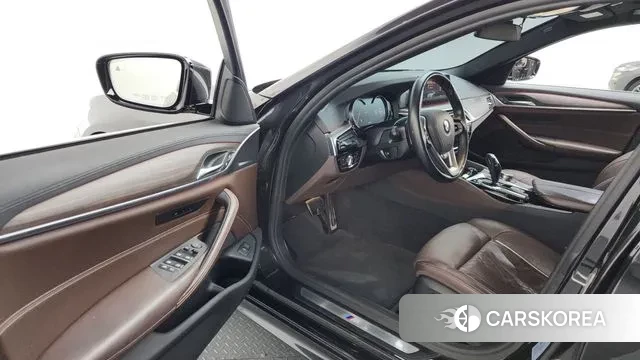 BMW 5 Series (G30) id 3369014 из Кореи 20