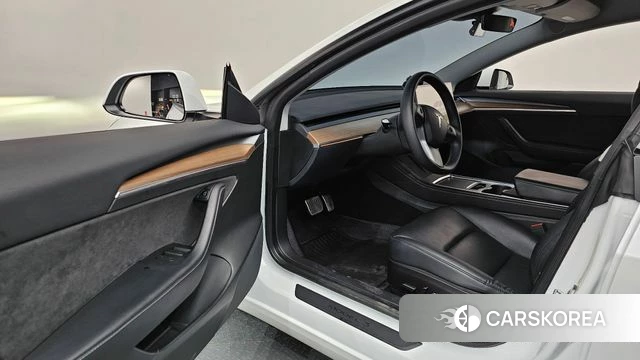 Tesla Model 3 id 4395638 из Кореи 34