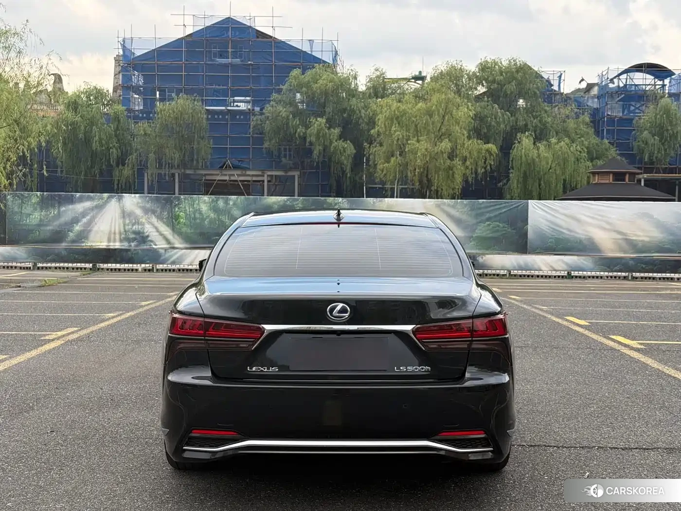 Lexus LS id 4686098 из Китая 18