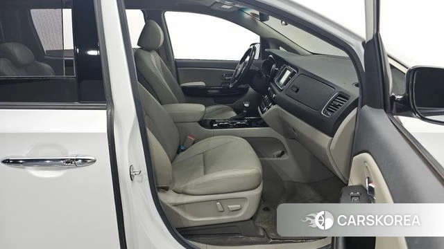 Kia The New Carnival id 3886498 из Кореи 20