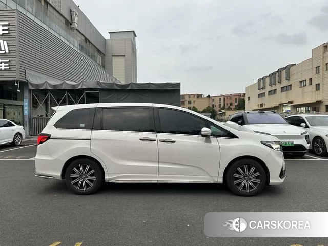 Honda Odyssey id 4273978 из Китая 20