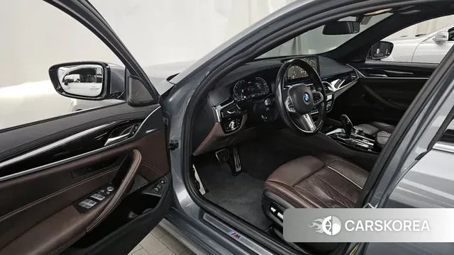 BMW 5 Series (G30) id 3478127 из Кореи 20