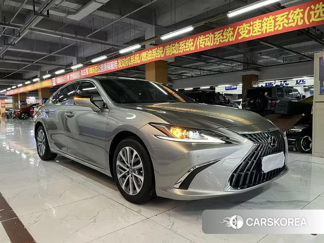 Lexus ES id 4278229 из Китая 14