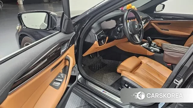 BMW 5 Series (G30) id 3665820 из Кореи 20