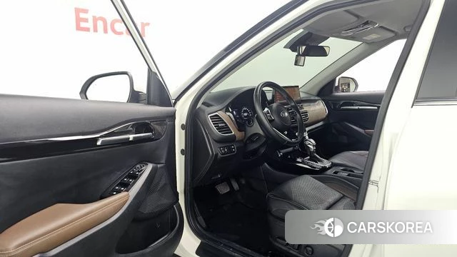 Kia Seltos id 4677130 из Кореи 32