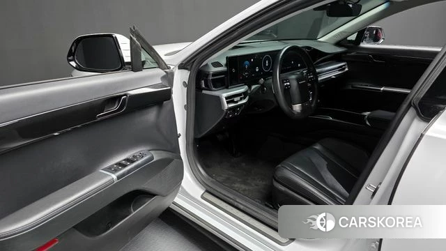 Hyundai Grandeur (GN7) id 3793672 из Кореи 20