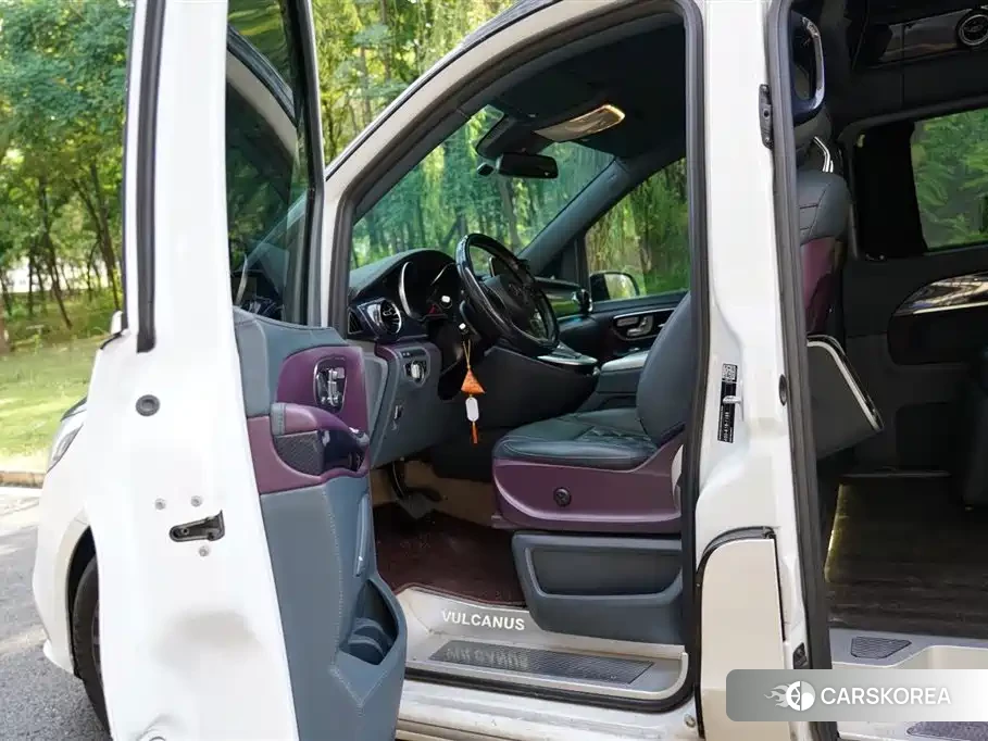 Mercedes-Benz V-Class id 4559705 из Китая 21