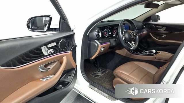 Mercedes-Benz E-Class W213 id 4586925 из Кореи 32