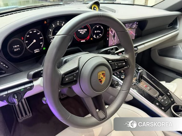 Porsche 911(992) id 4618802 из Кореи 20