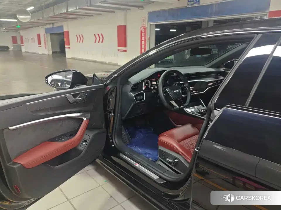 Audi A7L id 4583915 из Китая 11