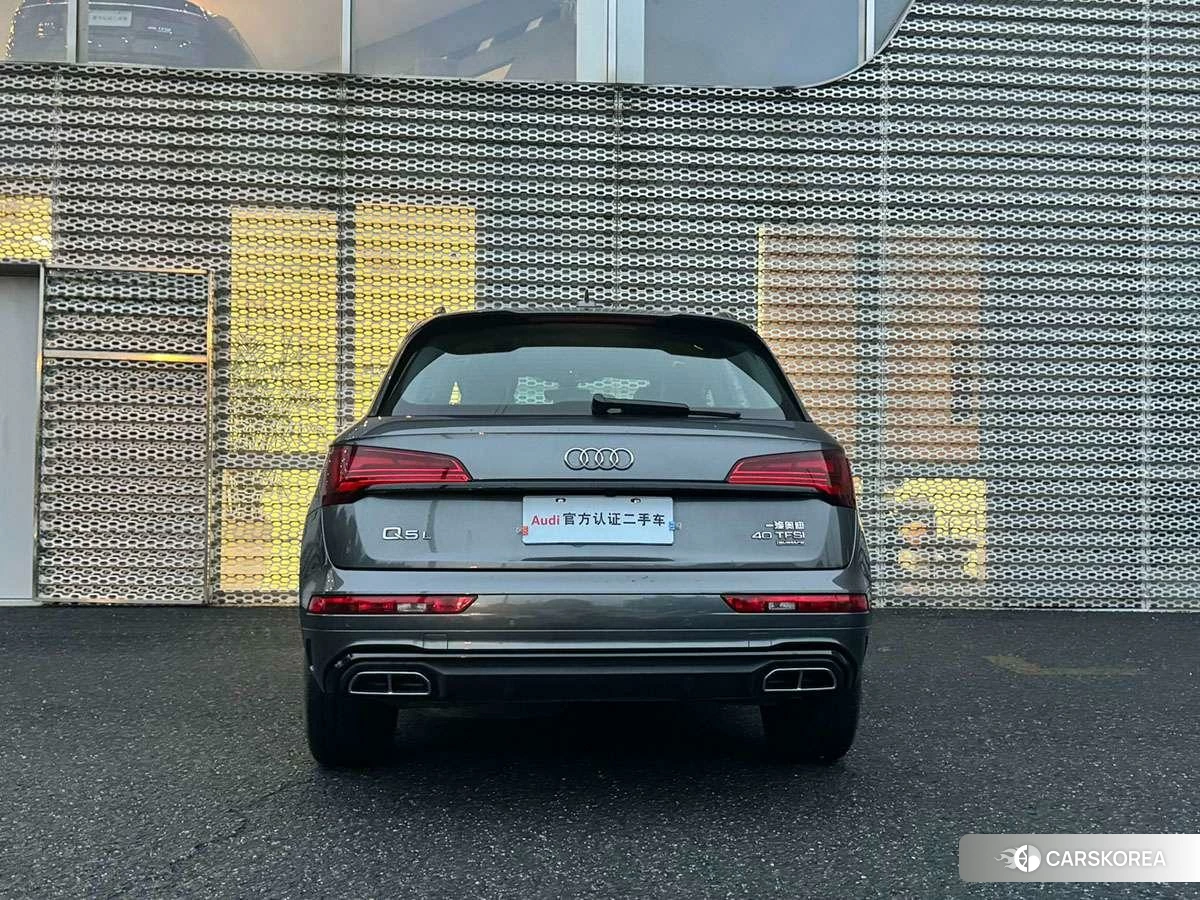 Audi Q5L id 4513453 из Китая 16