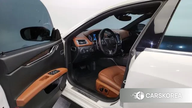 Maserati Ghibli id 3641806 из Кореи 20