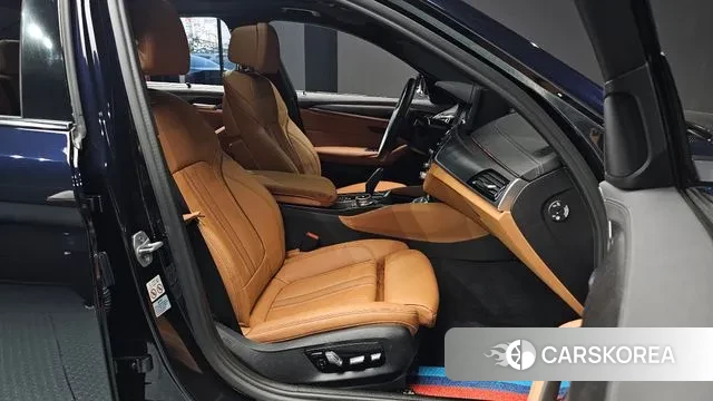 BMW 5 Series (G30) id 3058997 из Кореи 20