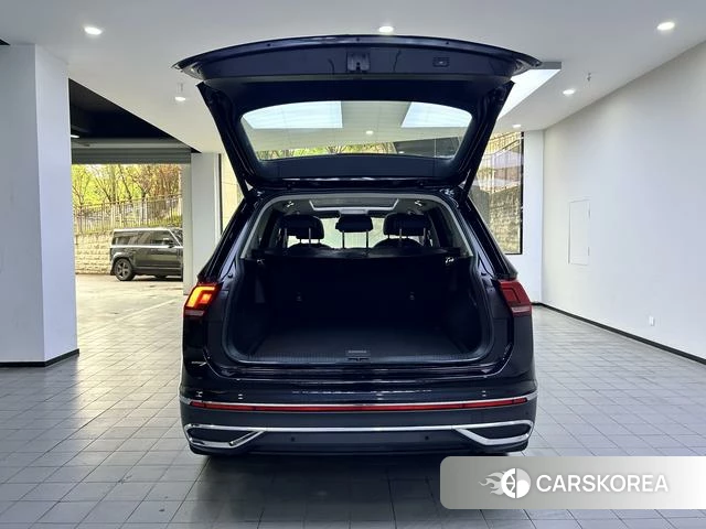 Volkswagen Tiguan L id 4258962 из Китая 12