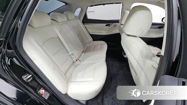 Hyundai The New Grandeur IG Hybrid id 4768631 из Кореи 30