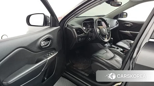 Jeep Cherokee (KL) id 3329448 из Кореи 20