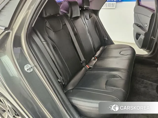 Hyundai Avante Hybrid (CN7) id 3443869 из Кореи 20