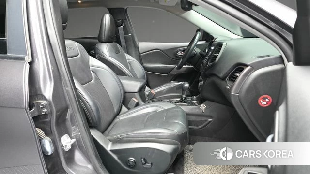 Jeep Cherokee (KL) id 4850006 из Кореи 34