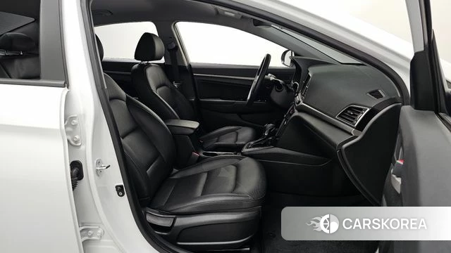 Hyundai Avante AD id 4900880 из Кореи 34