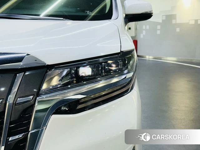 Toyota Elfa id 4358889 из Китая 21