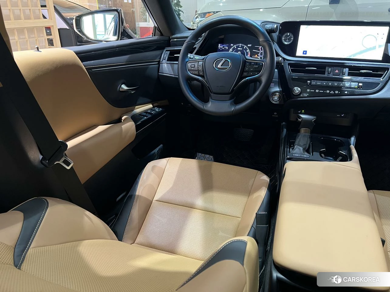 Lexus ES id 4461792 из Китая 16