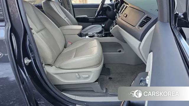 Kia The New Carnival id 3651723 из Кореи 20