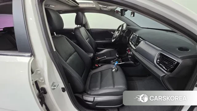 Kia Stonic id 3728511 из Кореи 20