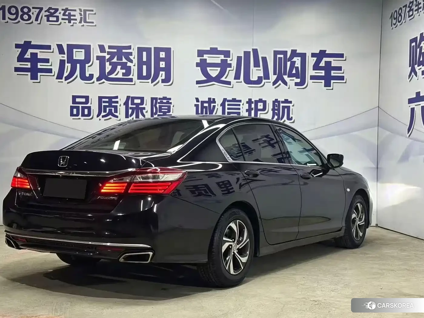 Honda Accord id 4655235 из Китая 17
