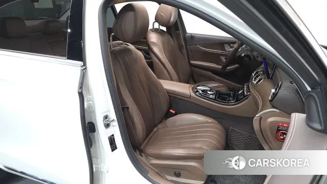 Mercedes-Benz E-Class W213 id 3396690 из Кореи 20