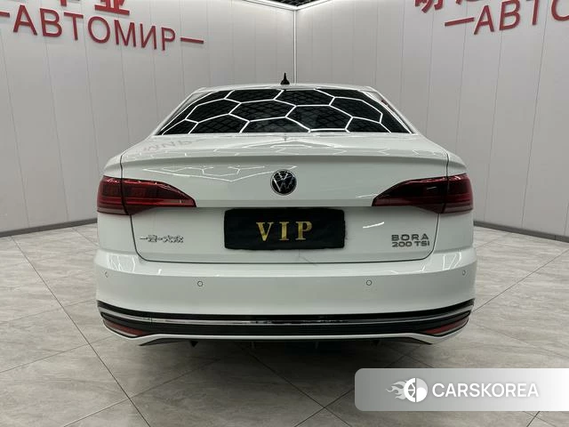 Volkswagen Bora id 4265088 из Китая 17