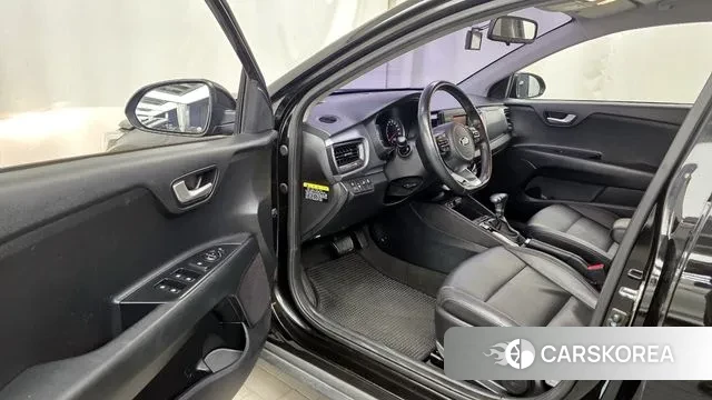 Kia Stonic id 3536391 из Кореи 20