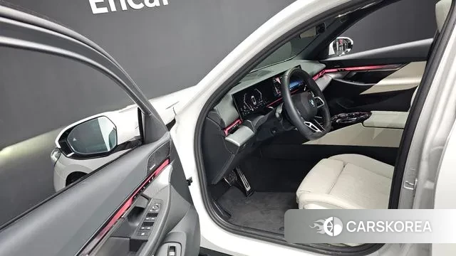 BMW 5 Series (G60) id 3451991 из Кореи 20