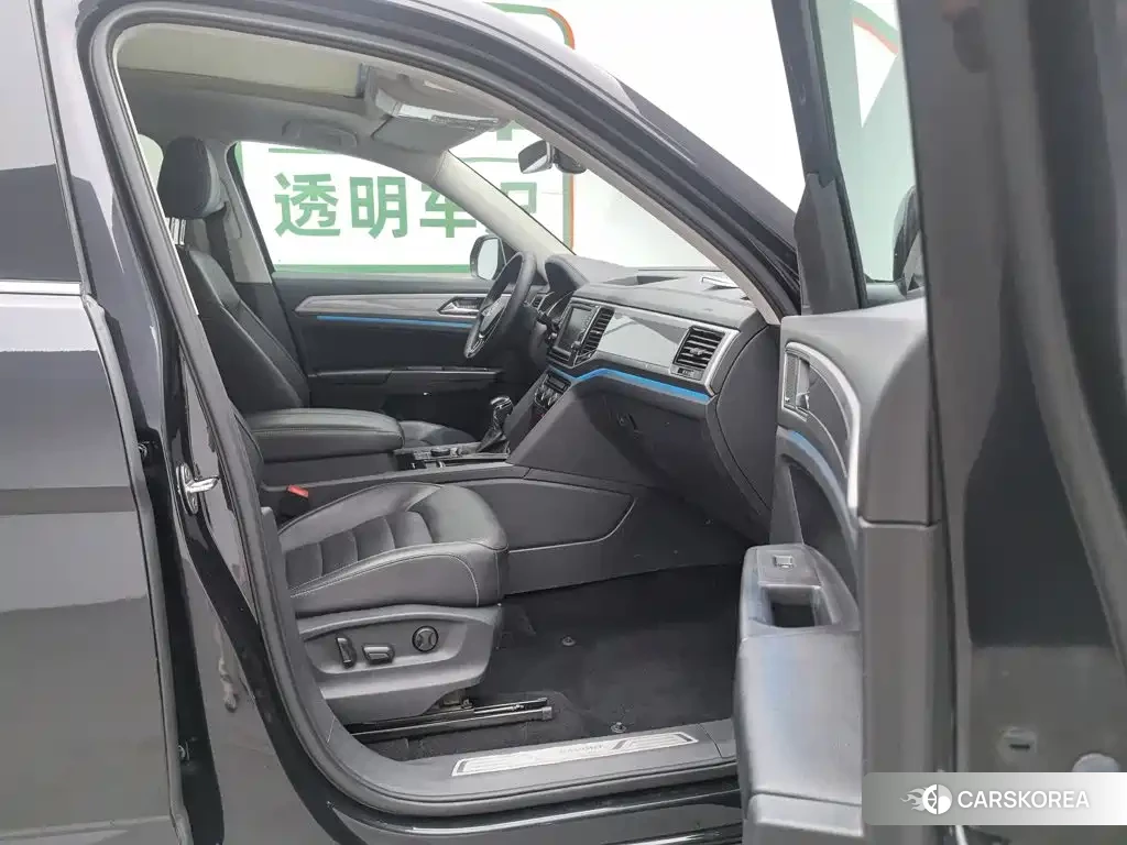 Volkswagen Touareg id 4599566 из Китая 24