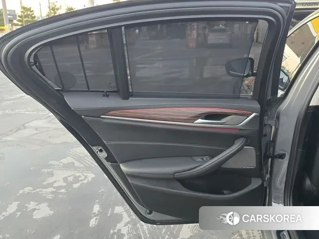 BMW 5 Series (G30) id 3448117 из Кореи 20