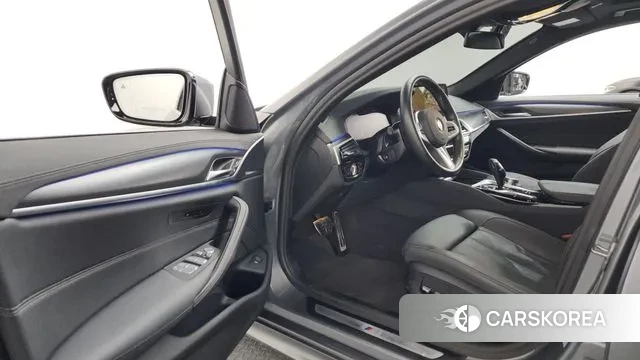 BMW 5 Series (G30) id 3528864 из Кореи 20